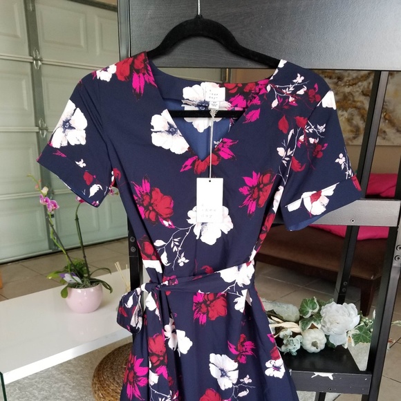 a new day Dresses & Skirts - A NEW DAY Spring Floral Dress